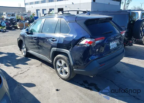 2021 Toyota Rav4 Hybrid Xle z USA, uszkodzony, nr VIN 4T3RWRFV9MU033108